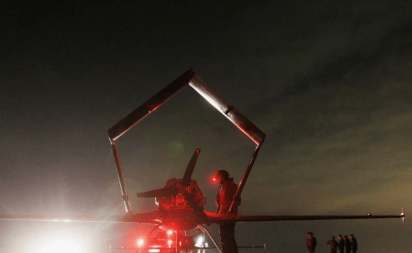 Bloomberg узнал о сделке Apple и Google по ИИ для Siri на $1 млрд в год