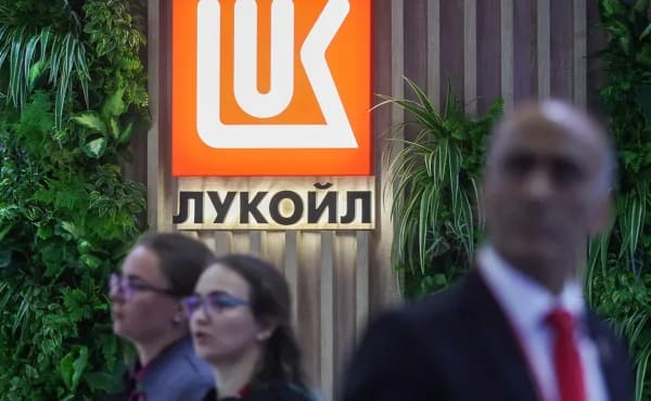 ЛУКОЙЛ сообщил о нескольких возможных покупателях зарубежных активов