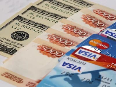 Не в альтруизме дело: банки стали чаще одобрять россиянам ссуды без страховки