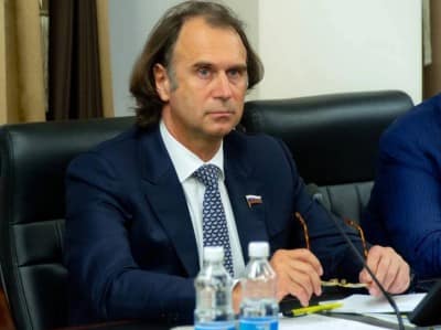 Минус устрицы, плюс молоко в бидонах: что должно быть в базовой продуктовой корзине россиян Минус устрицы, плюс молоко в бидонах: что должно быть в базовой продуктовой корзине россиян