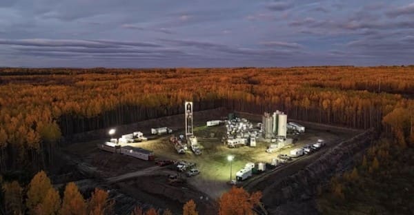 Канадские нефтяники процветают вопреки торговой войне Трампа Канадские нефтяники процветают вопреки торговой войне Трампа