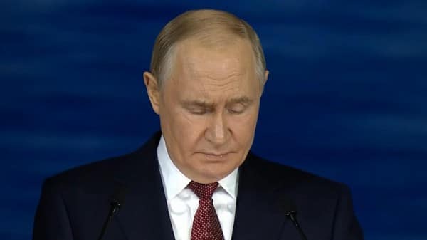 Путин оценил вклад сырьевой составляющей в российскую экономику Путин оценил вклад сырьевой составляющей в российскую экономику