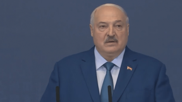 Лукашенко предостерег страны бывшего СССР от планов «проскочить отдельно» Лукашенко предостерег страны бывшего СССР от планов «проскочить отдельно»