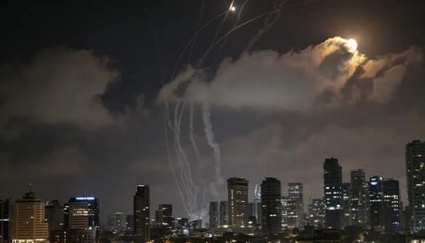 Конфликт между Израилем и Ираном поставил в тупик нефтяных аналитиков