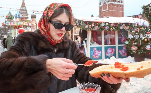 Рыбопромышленники объяснили цены на икру искажением рынка Рыбопромышленники объяснили цены на икру искажением рынка