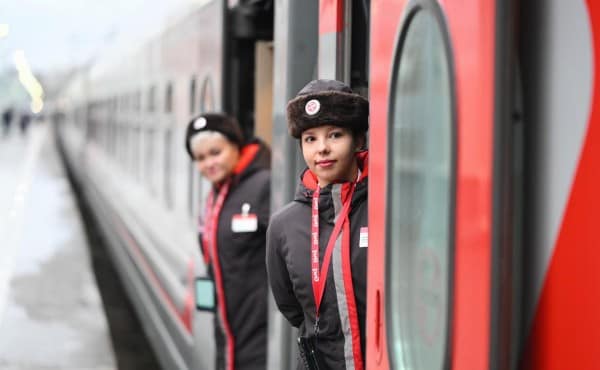 Крупнейший работодатель России трижды за год повысит зарплаты Крупнейший работодатель России трижды за год повысит зарплаты