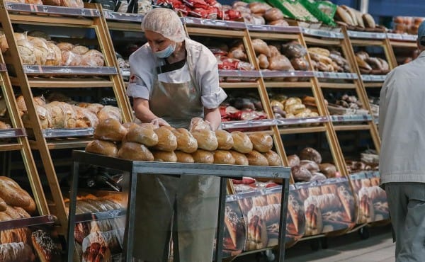 Росстат сообщил о росте потребительских цен в России за неделю на 0,8% Росстат сообщил о росте потребительских цен в России за неделю на 0,8%