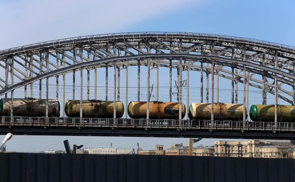 Запрет на экспорт бензина продлят на сентябрь Запрет на экспорт бензина продлят на сентябрь