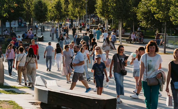 Разрыв в зарплатах самых бедных и богатых россиян сократился до 7,5 раза Разрыв в зарплатах самых бедных и богатых россиян сократился до 7,5 раза