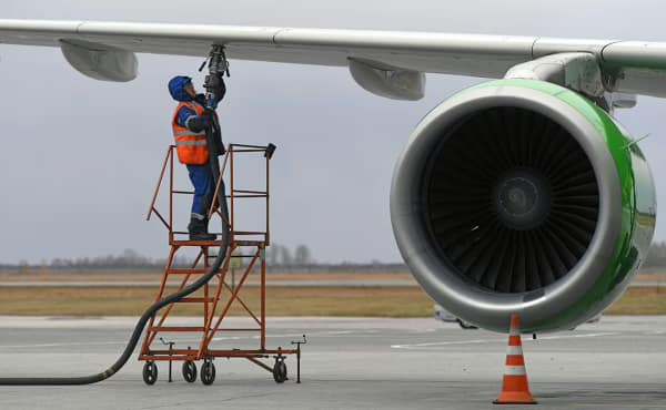 В России сделали топливо, необходимое для перелетов за рубеж В России сделали топливо, необходимое для перелетов за рубеж