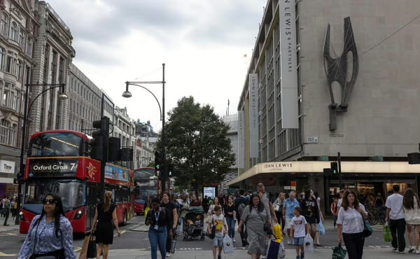 Аналитики выяснили, как долго британцам надо копить, чтобы разбогатеть Аналитики выяснили, как долго британцам надо копить, чтобы разбогатеть