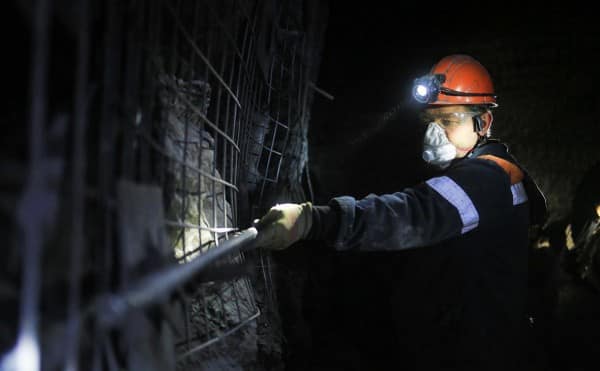 Число нарушений на предприятиях угольной отрасли сократилось вдвое Число нарушений на предприятиях угольной отрасли сократилось вдвое