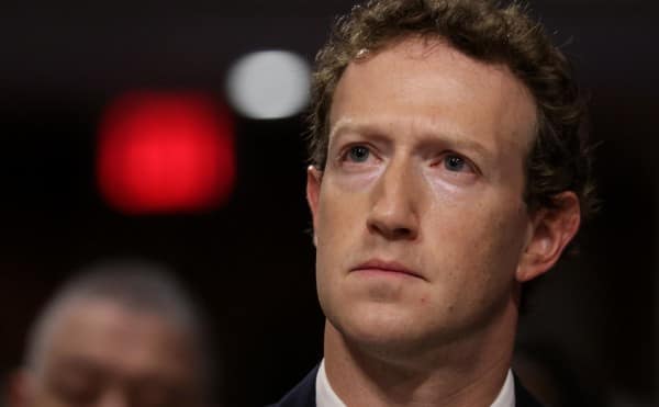 NYT рассказала, как фраза Цукерберга 20-летней давности стала проблемой NYT рассказала, как фраза Цукерберга 20-летней давности стала проблемой