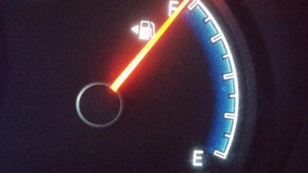 Бензин в Петербурге за март подорожал на 0,8%