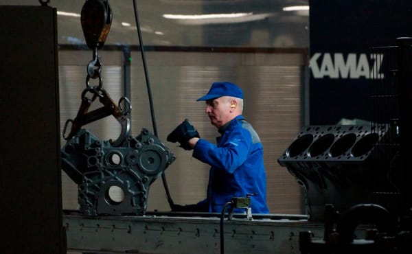 КАМАЗ отказался от идеи введения трехдневной рабочей недели