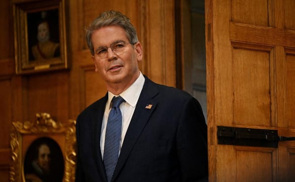 Бессент сравнил действия Китая в торговой войне с бизнес-моделью Ленина